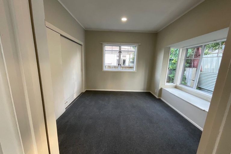Photo of property in 25 Walsh Street, Forest Lake, Hamilton, 3200
