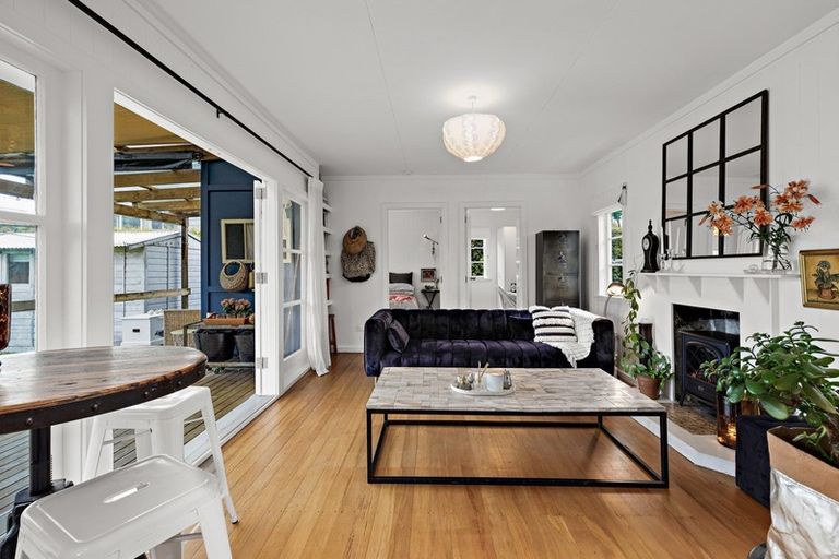 Photo of property in 24 Harbour View Road, Point Wells, Warkworth, 0986