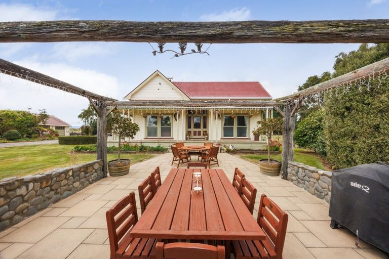 Photo of property in 808 Kimbolton Road, Feilding, 4777