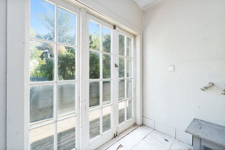 Photo of property in 101 Seabrook Avenue, New Lynn, Auckland, 0600