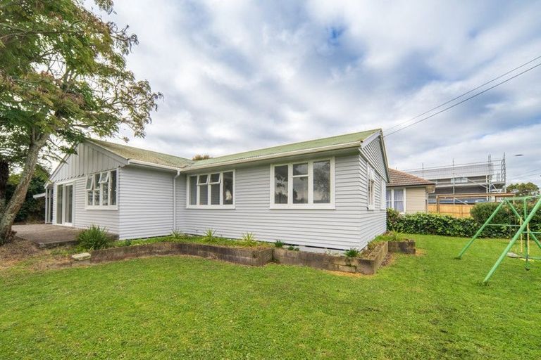 Photo of property in 2 Butler Place, Fairfield, Hamilton, 3214