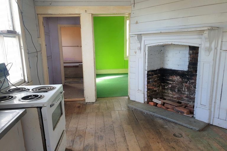 Photo of property in 30 Burns Street, Dannevirke, 4930