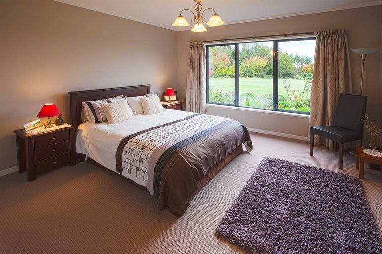 Photo of property in 41 Arcadia Place, Seaward Bush, Invercargill, 9812