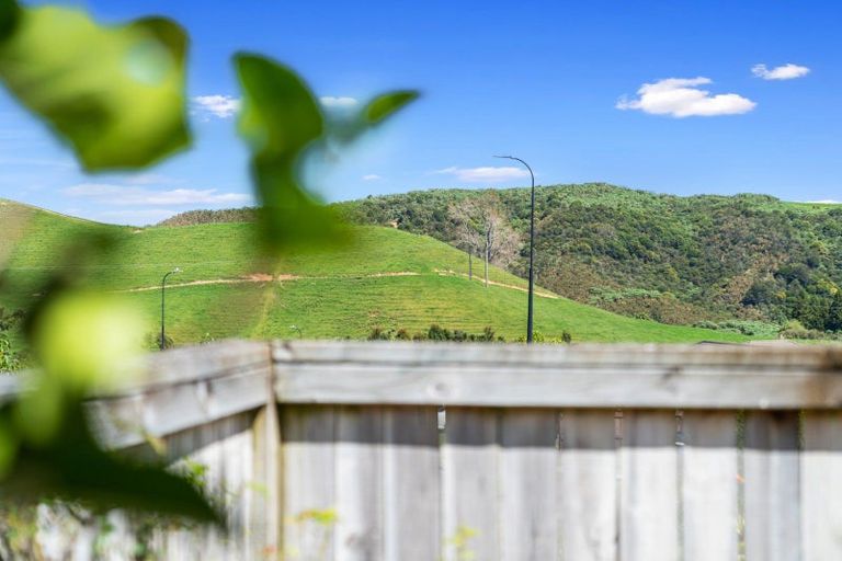 Photo of property in 105 Falcon Drive, Welcome Bay, Tauranga, 3112