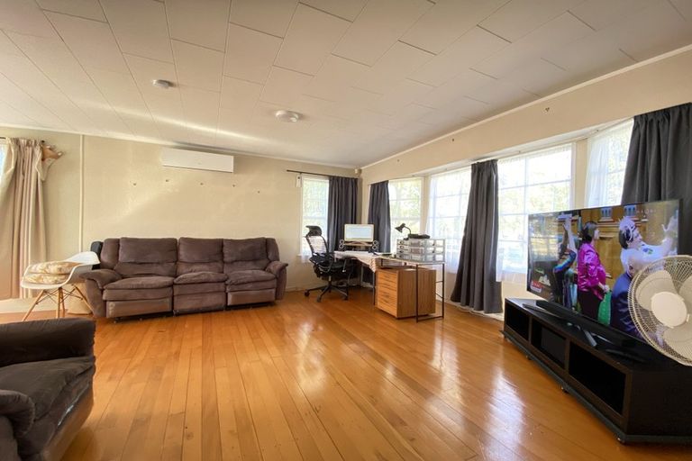 Photo of property in 27 Astor Place, Manurewa, Auckland, 2102