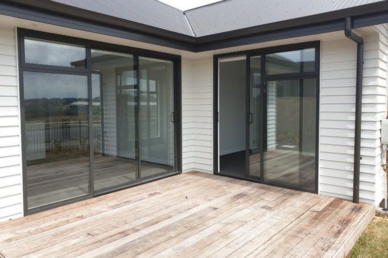 Photo of property in 73 Ormonde Drive, Silverdale, 0932