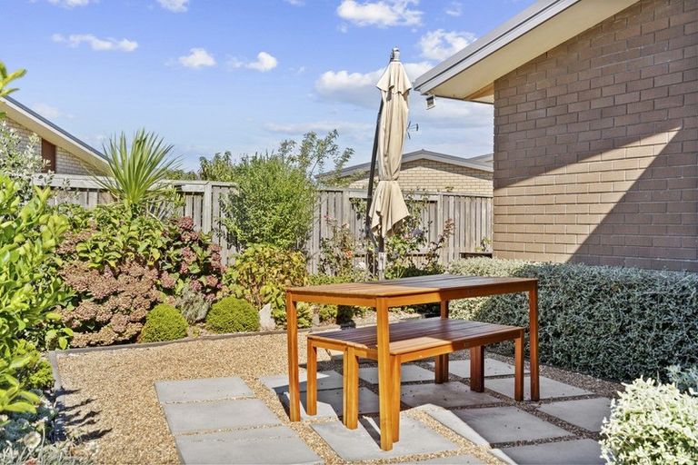 Photo of property in 38 Jarrett Terrace, Leamington, Cambridge, 3432