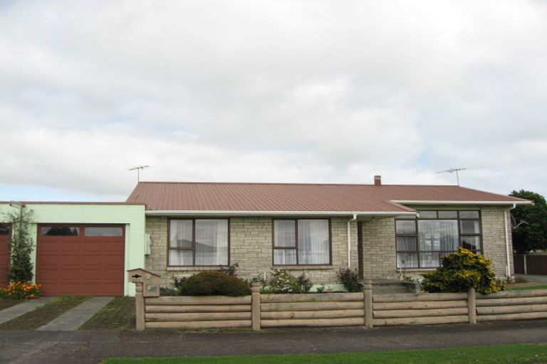 Photo of property in 101 Broadway, Waitara, 4320