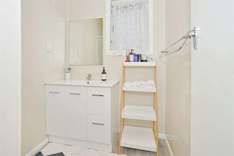 Photo of property in 20 Manapouri Place, Glenview, Hamilton, 3206