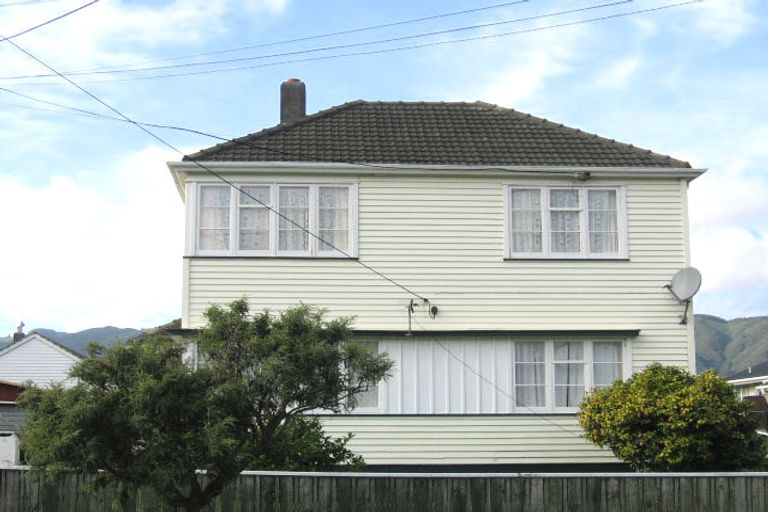 Photo of property in 2/2 Taita Drive, Boulcott, Lower Hutt, 5011