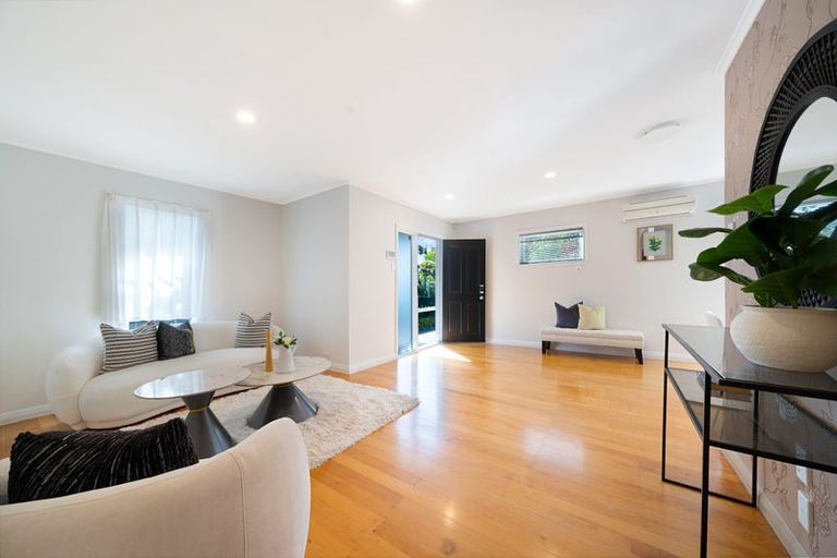 Photo of property in 68 Seabrook Avenue, New Lynn, Auckland, 0600