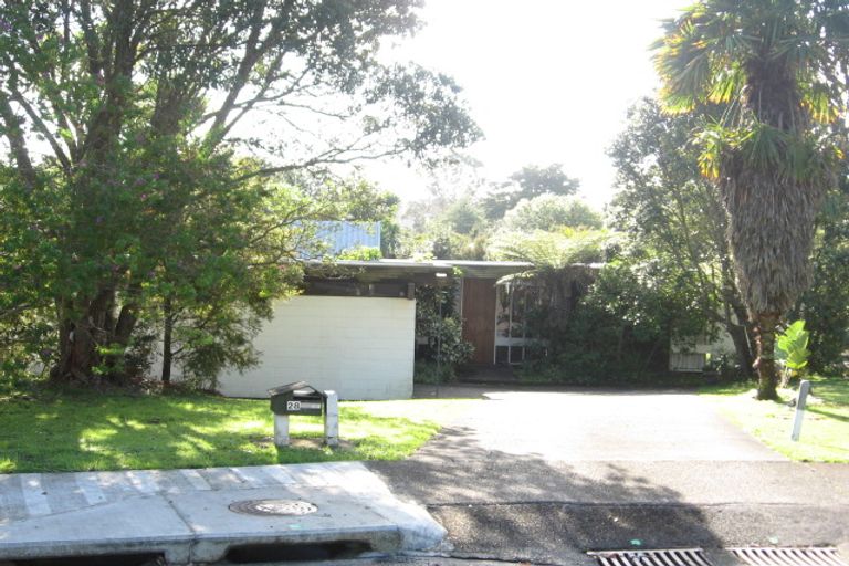 Photo of property in 28 Kahurangi Place, Hillpark, Auckland, 2102