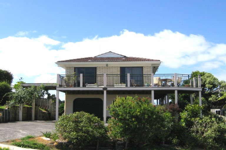 Photo of property in 26 Hadfield Street, Beach Haven, Auckland, 0626