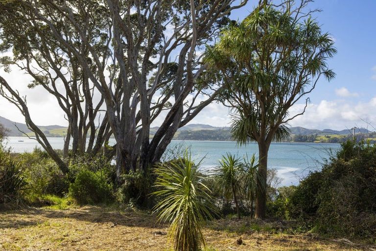 Photo of property in 36 Waterfront Drive, Mangonui, 0420