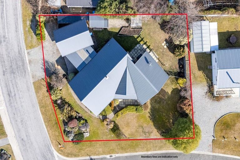 Photo of property in 24 Whitby Street, Clyde, 9330