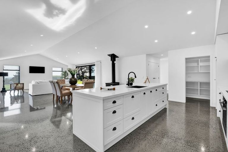 Photo of property in 110 Stockman Road, Tikorangi, Waitara, 4383