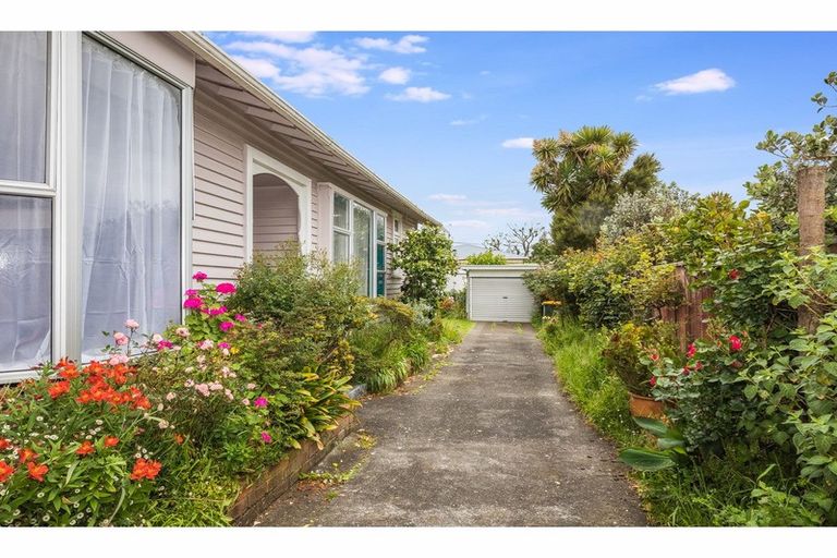 Photo of property in 21 Cudby Street, Woburn, Lower Hutt, 5011