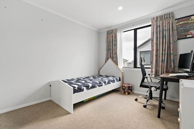 Photo of property in 30 Kauri Heart Avenue, Takanini, 2112