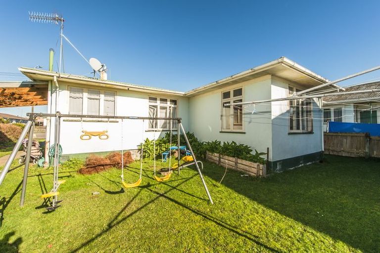 Photo of property in 42 High Street, Marton, 4710