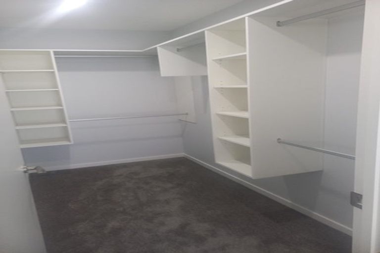 Photo of property in 18 Dray Place, Halswell, Christchurch, 8025