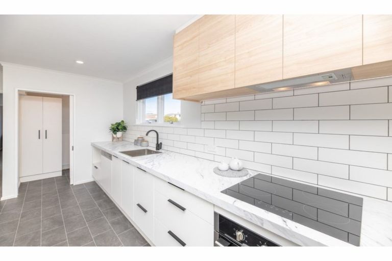 Photo of property in 12 Rosanna Place, Aranui, Christchurch, 8061