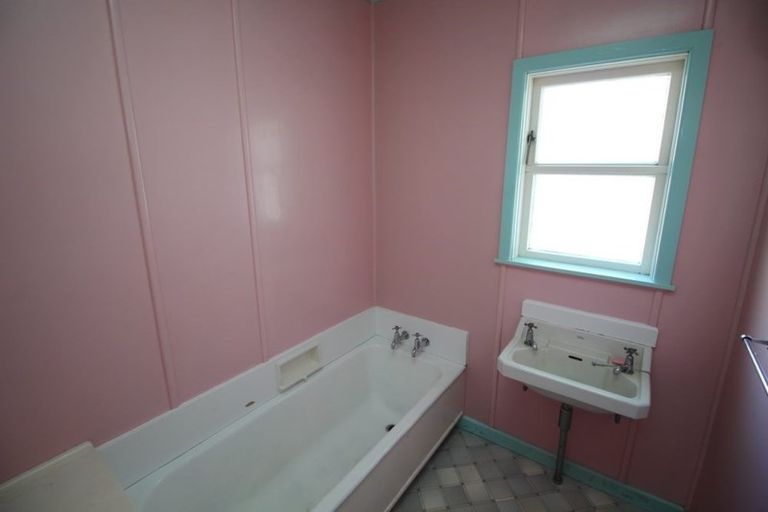 Photo of property in 6 French Street, Marton, 4710