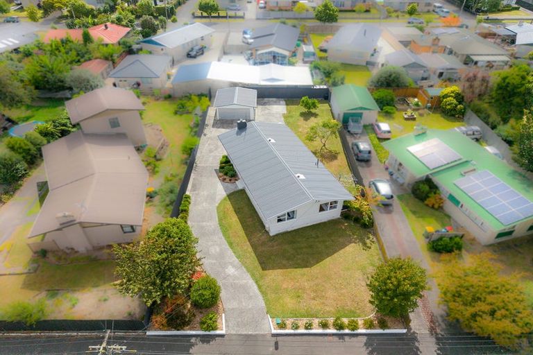 Photo of property in 24 Fairview Street, Fairview Downs, Hamilton, 3214