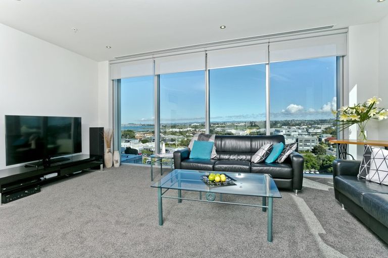 Photo of property in Sentinel Apartments, 706/3 Northcroft Street, Takapuna, Auckland, 0622
