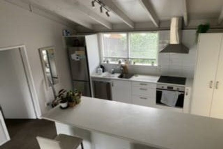 Photo of property in 2/23 Blighs Road, Strowan, Christchurch, 8052