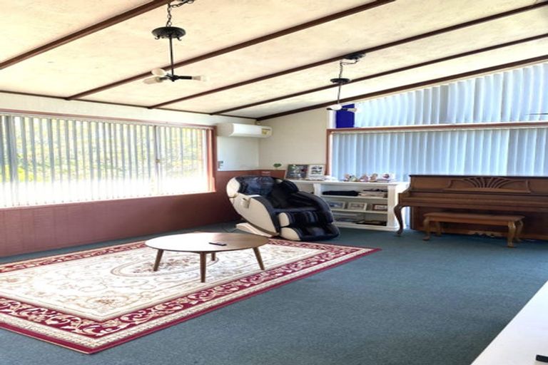 Photo of property in 87 Sycamore Drive, Sunnynook, Auckland, 0620