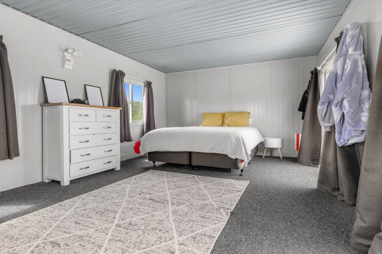 Photo of property in 35 Te Mahoe Road, Mokau, 4376