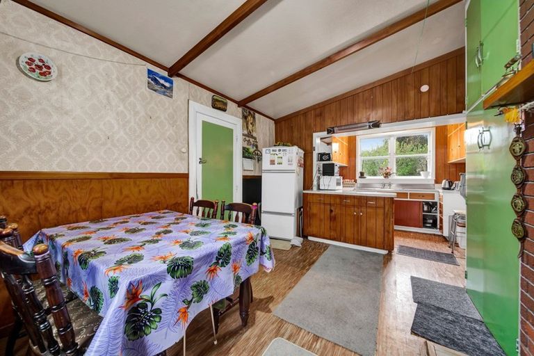 Photo of property in 71 London Street, Eltham, 4322