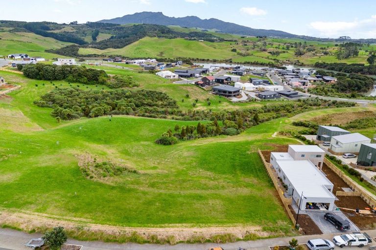 Photo of property in 62 Rangitahi Road, Raglan, 3225