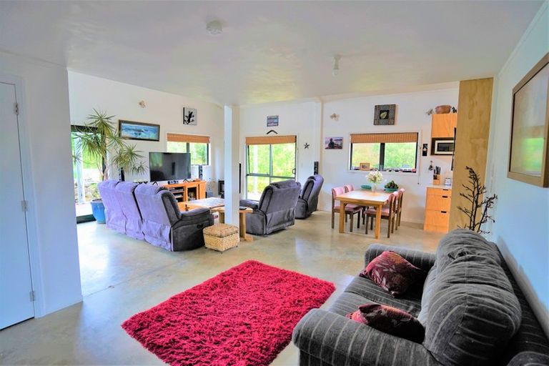 Photo of property in 747 Three Mile Bush Road, Ruatangata West, Kamo, 0185