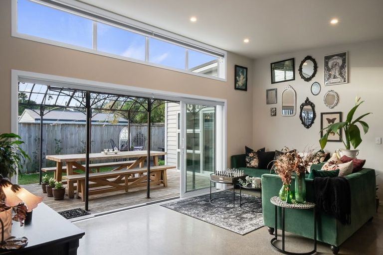 Photo of property in 15b Winton Street, Paraparaumu Beach, Paraparaumu, 5032