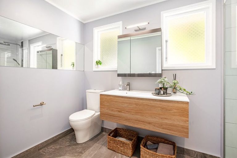 Photo of property in 31a Nikau Street, Eastbourne, Lower Hutt, 5013