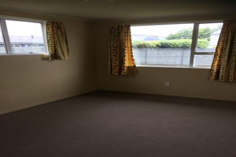 Photo of property in 83 Chelwood Street, Takaro, Palmerston North, 4412