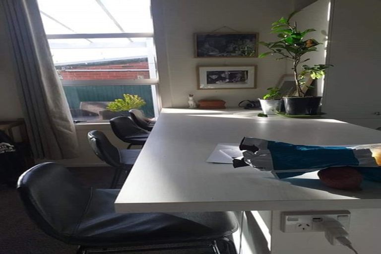 Photo of property in 4 Chaucer Street, Milton, 9220