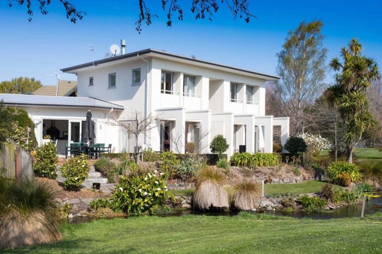 Photo of property in 1a Wai-iti Terrace, Burnside, Christchurch, 8053