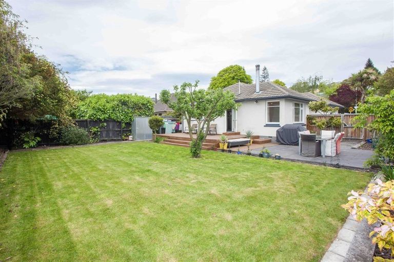 Photo of property in 25 Centaurus Road, Cashmere, Christchurch, 8022