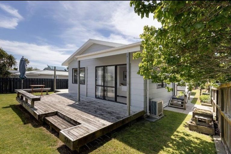 Photo of property in 866a Papamoa Beach Road, Papamoa Beach, Papamoa, 3118