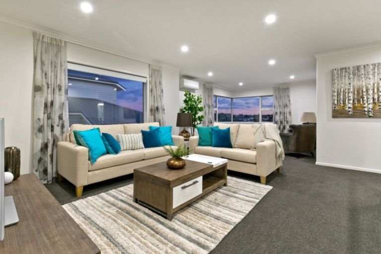 Photo of property in 5 Tuatini Place, Long Bay, Auckland, 0630