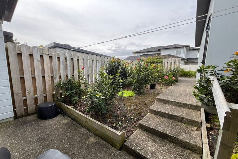 Photo of property in 9 Tarapuke Lane, Papakura, 2110