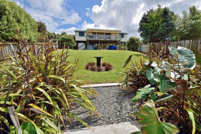 Photo of property in 20 Kotuku Place, Snells Beach, 0920
