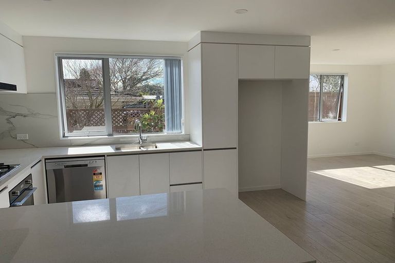 Photo of property in 136a Prince Regent Drive, Half Moon Bay, Auckland, 2012