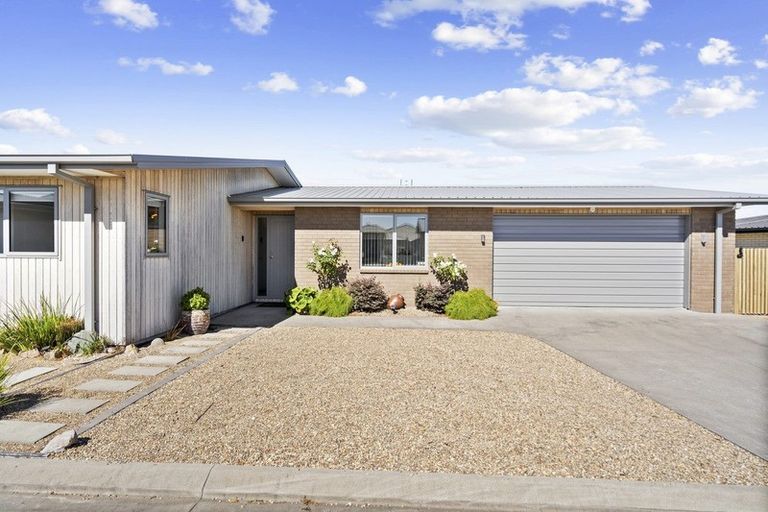 Photo of property in 38 Jarrett Terrace, Leamington, Cambridge, 3432