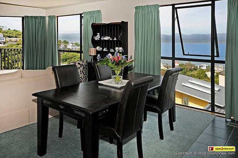 Photo of property in 19 Waru Street, Khandallah, Wellington, 6035