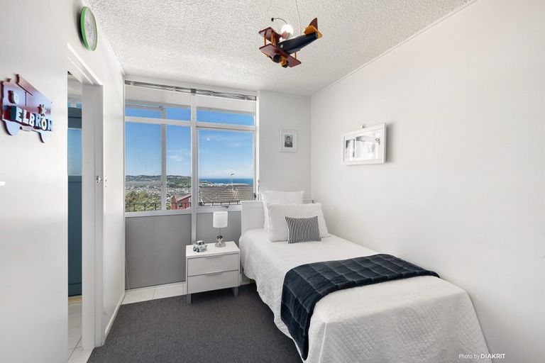 Photo of property in 23 Rangitane Street, Maupuia, Wellington, 6022