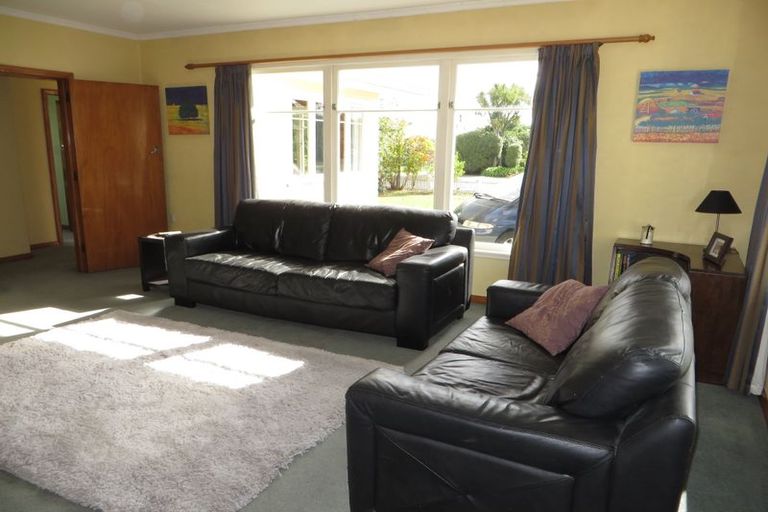 Photo of property in 11 Galway Avenue, Hokowhitu, Palmerston North, 4410