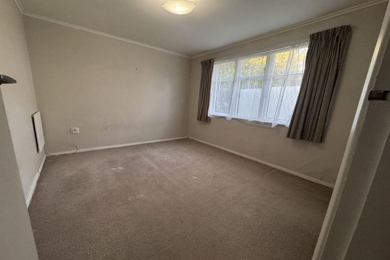 Photo of property in 90 Broderick Road, Johnsonville, Wellington, 6037